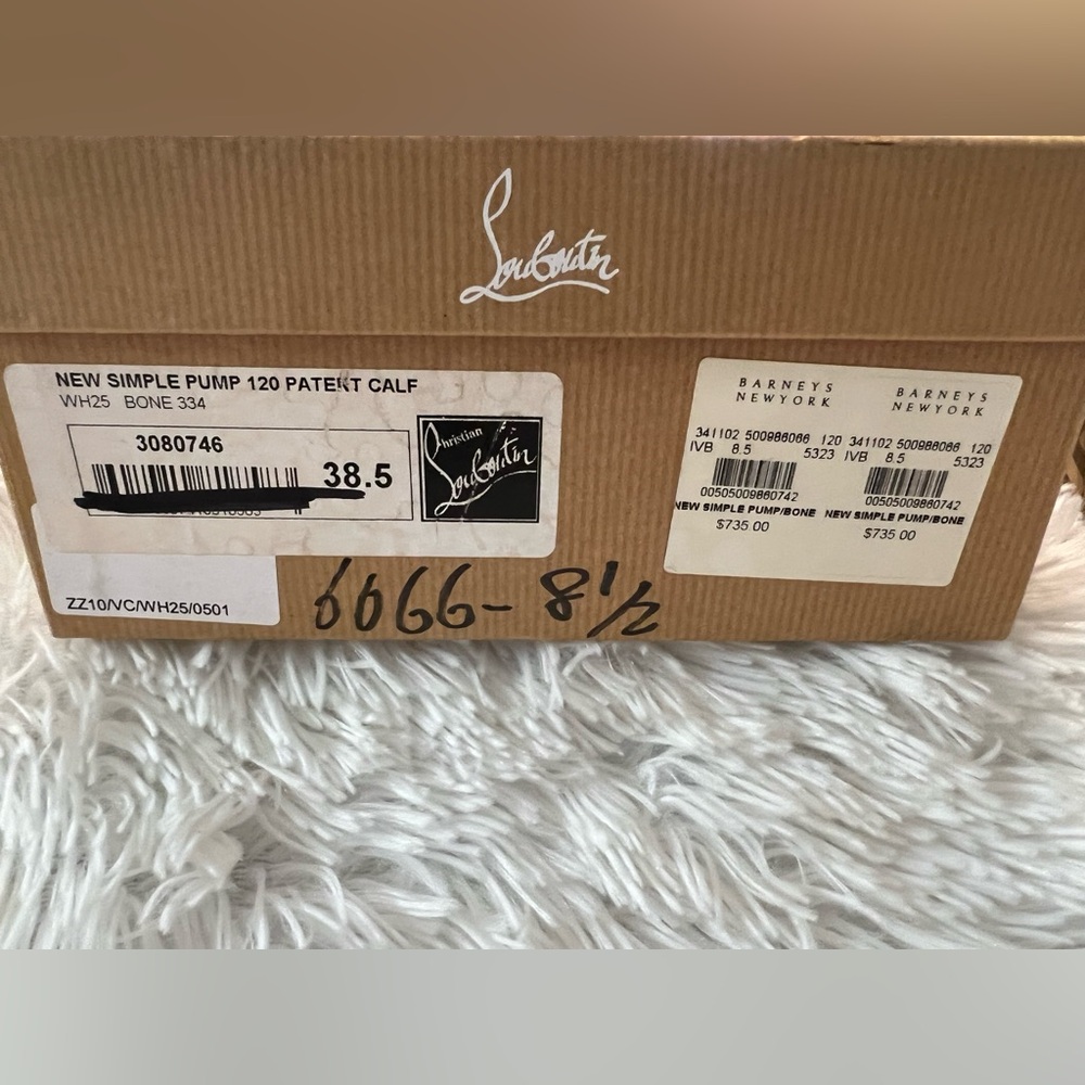 🎉HP🎉 Christian Louboutin New Simple Patent Leather Pumps - Picture 11 of 11